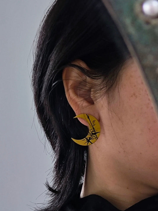 Moonlit Bamboo earrings, handmade earrings with natural Chinese lacquer; model wearing the earring